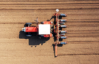 种——实现自动定植、精准施肥等农事过程，提高作农作物耕种效率和质量