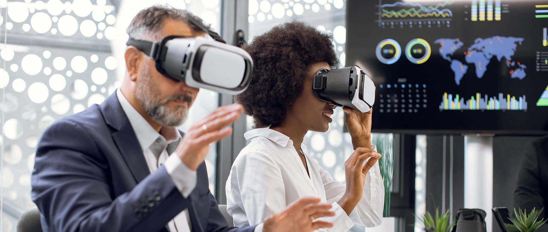 重磅！j9官网正式发布一站式XR产品解决方案，助力探索数字世界新纪元